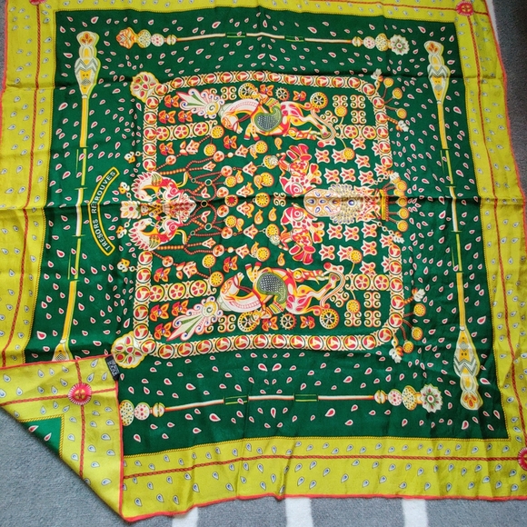 Hermes silk scarf - Picture 3 of 5